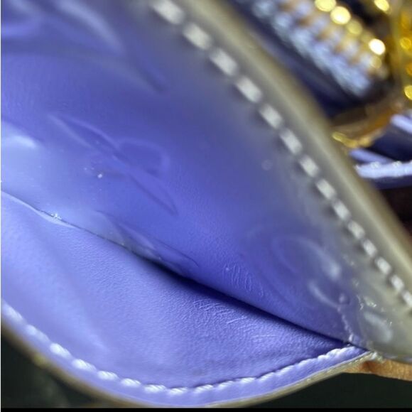 Authentic Louis Vuitton Monogram Vernis Portefeiulle Sarah Wallet - Picture 10 of 14